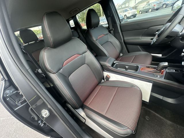 2025 Nissan Kicks SR - Photo 24