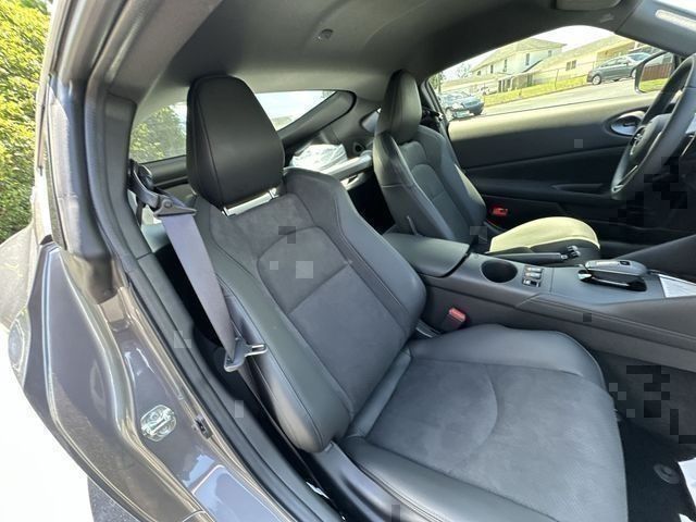 2025 Nissan Z Performance - Photo 23