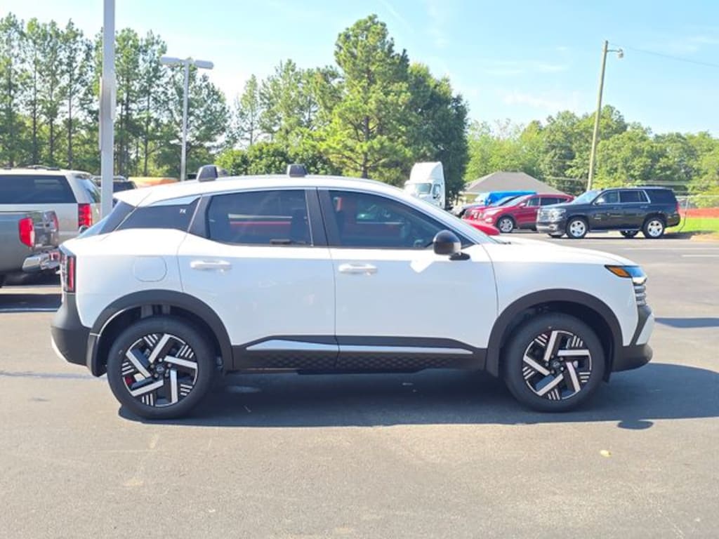 New 2026 Nissan Kicks SV SUV