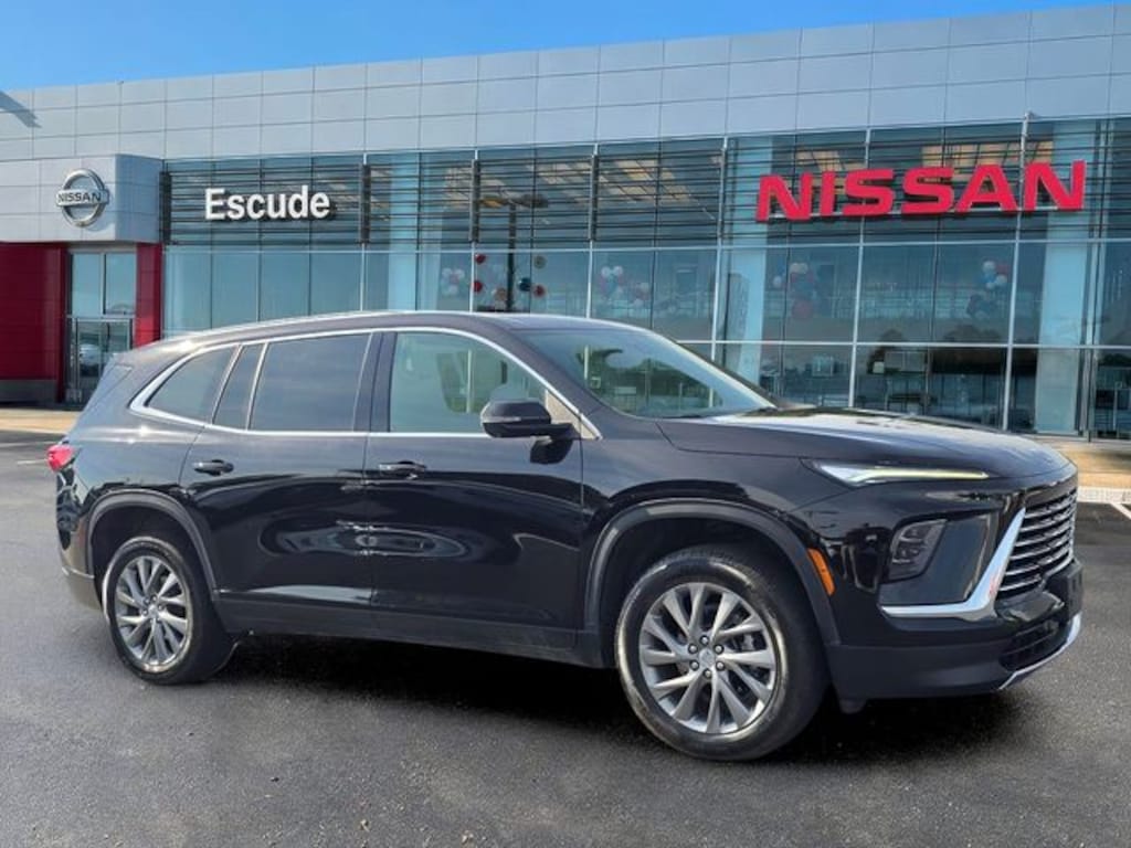 Used 2025 Buick Enclave Preferred SUV