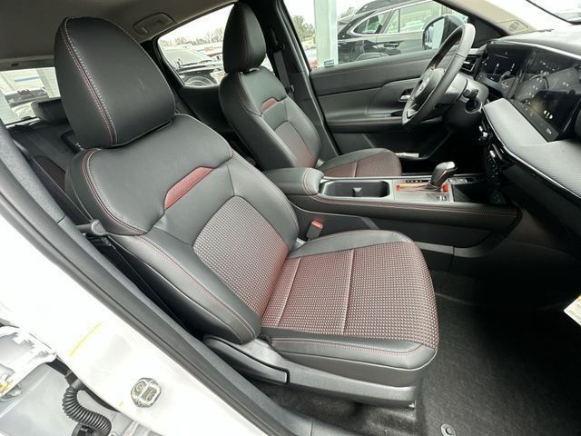 2026 Nissan KICKS SR - Photo 22