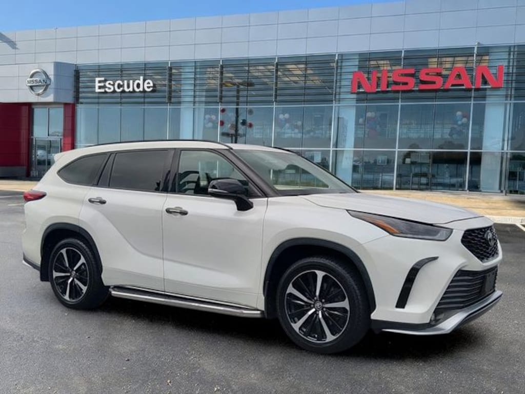 Used 2021 Toyota Highlander XSE SUV