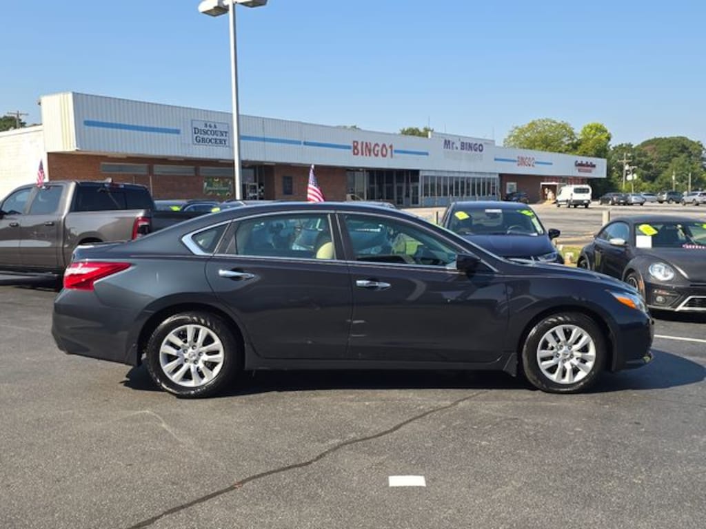 Used 2016 Nissan Altima 2.5 S Sedan