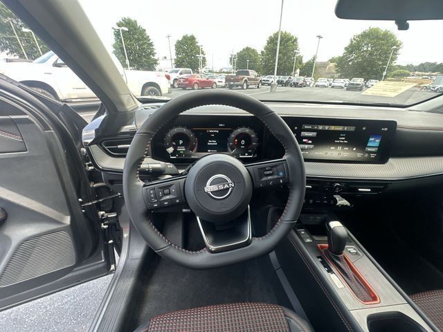 2025 Nissan Kicks SR - Photo 11