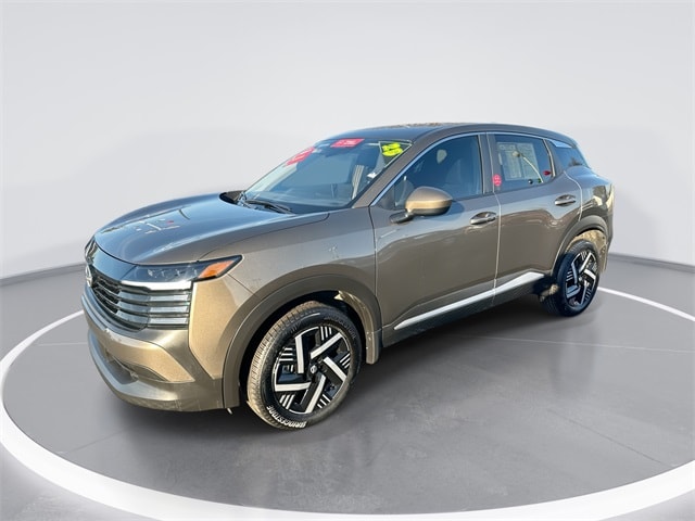 2025 Nissan Kicks SV's photo