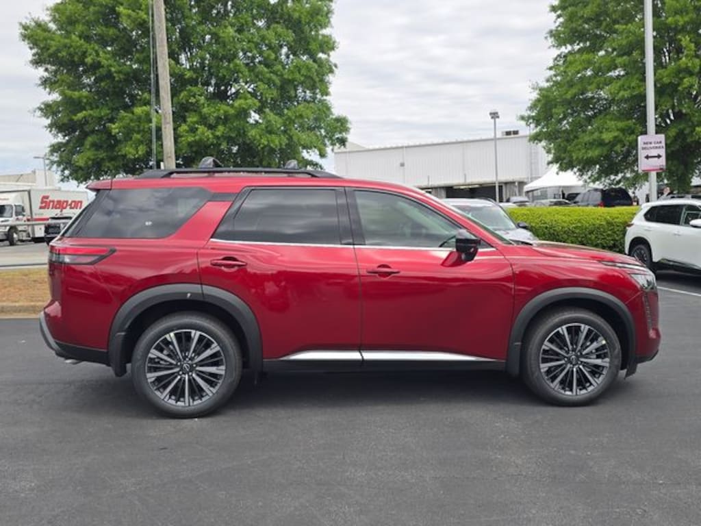 New 2026 Nissan Pathfinder Platinum SUV