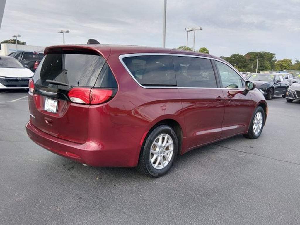 Used 2022 Chrysler