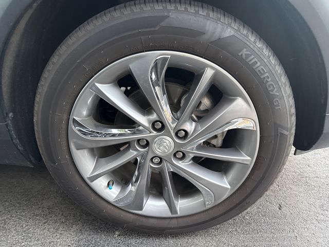 KL4MMFSL8LB121233