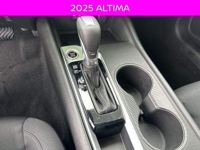 2025 Nissan Altima S - Photo 19