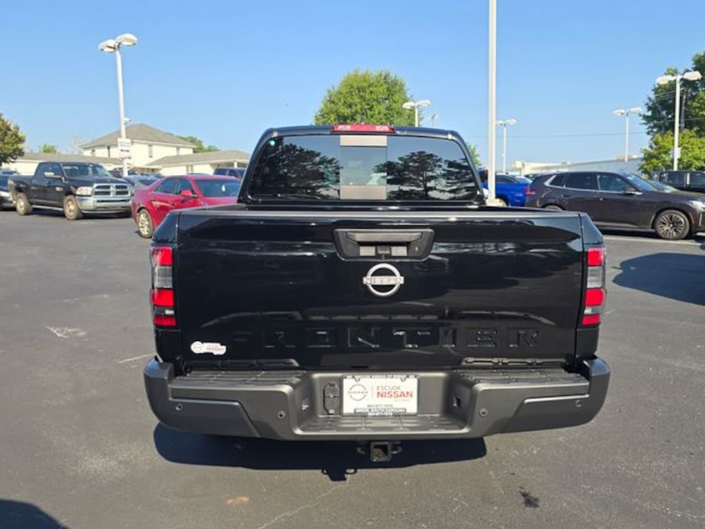 New 2027 Nissan Frontier S Truck Crew Cab