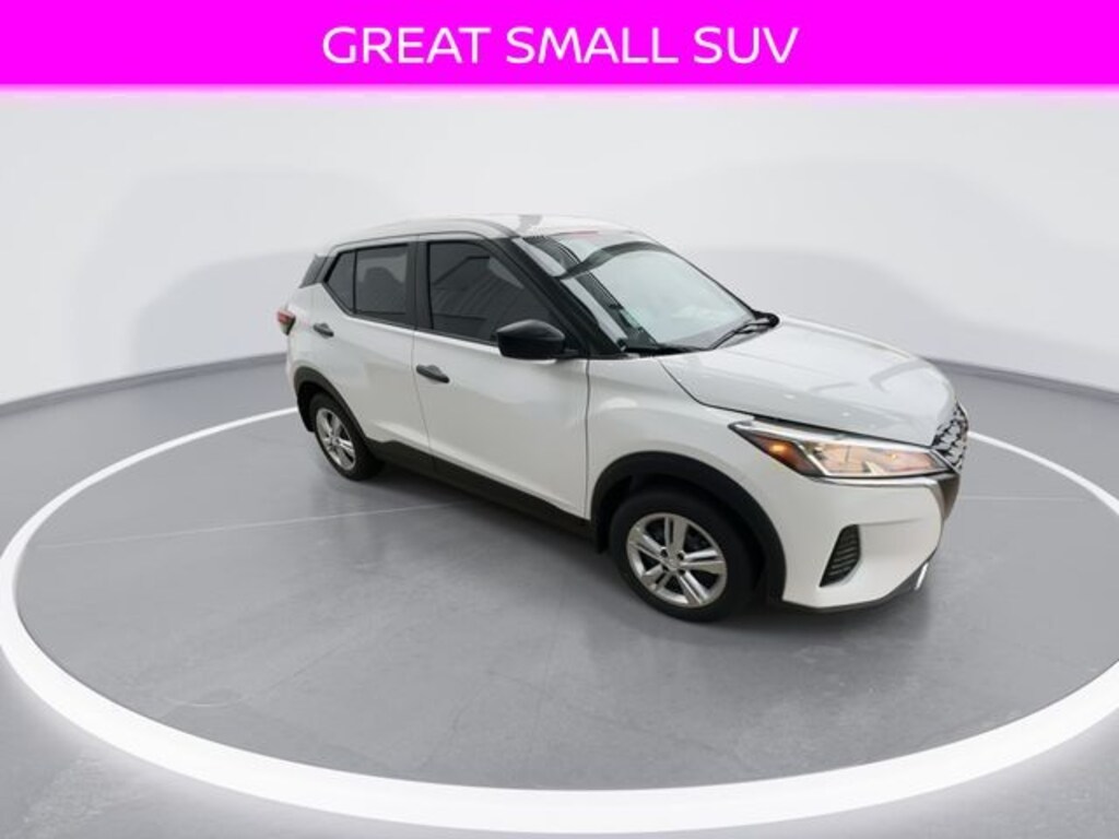 New 2025 Nissan Kicks Play S SUV