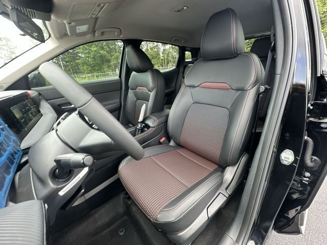 2025 Nissan Kicks SR - Photo 13