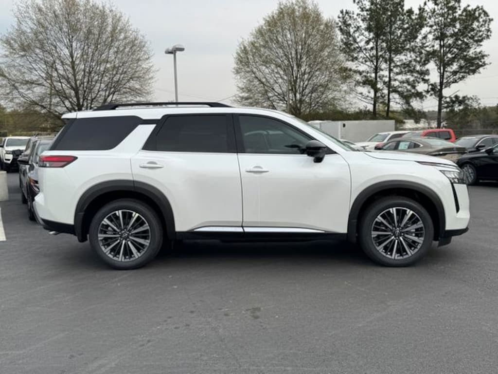 New 2026 Nissan Pathfinder Platinum SUV