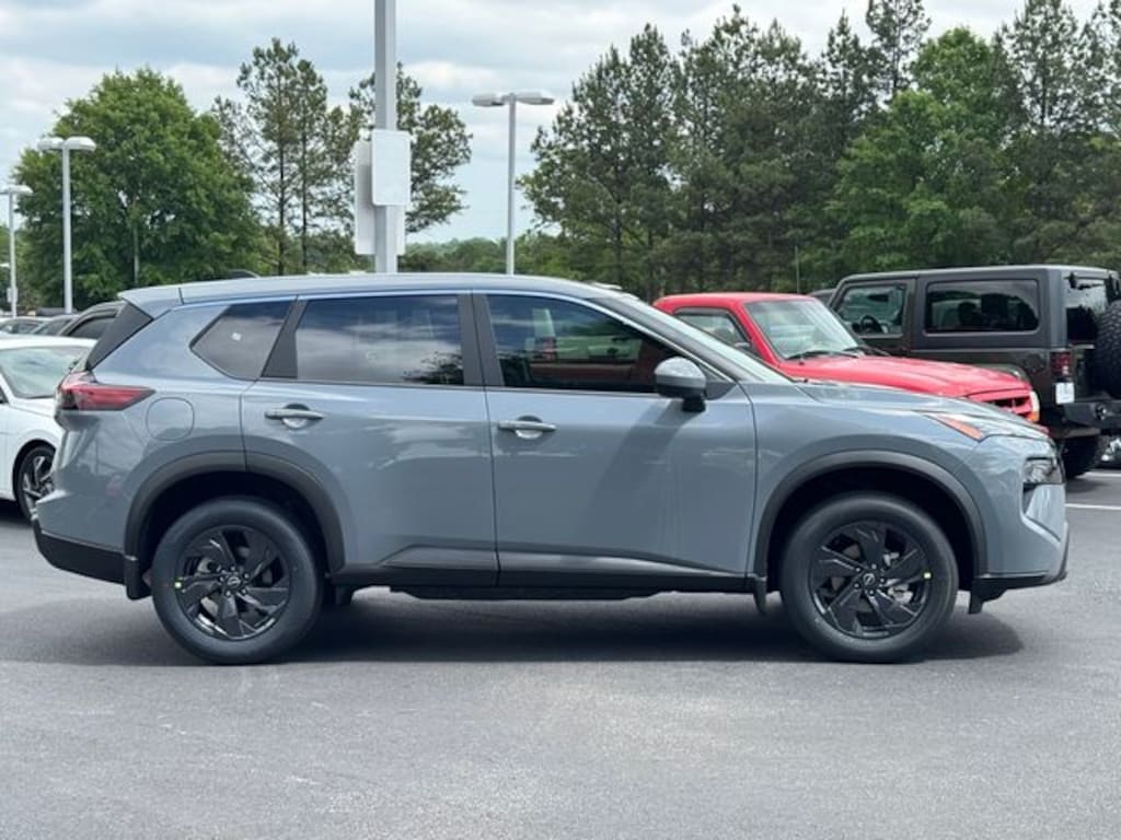 New 2026 Nissan Rogue SV SUV