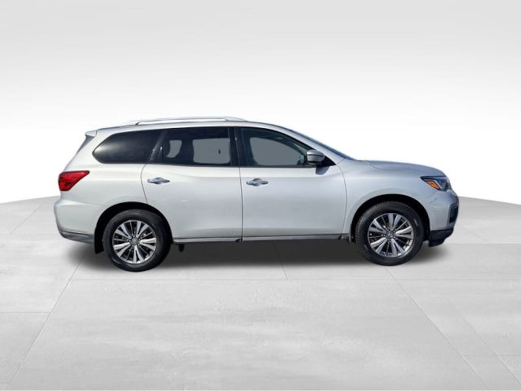 Used 2019 Nissan Pathfinder S SUV