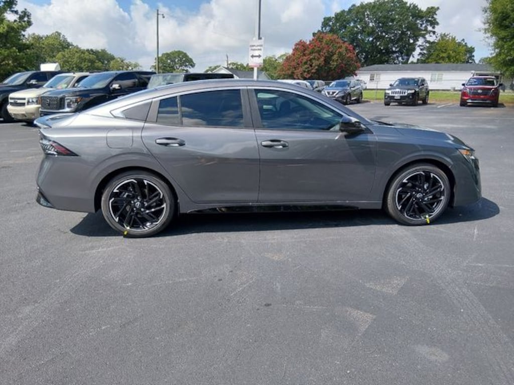 New 2026 Nissan Sentra SR Sedan