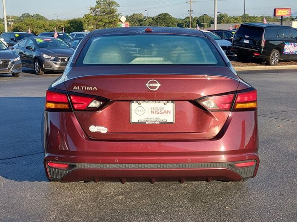 Used 2025 Nissan Altima 2.5 SV Sedan