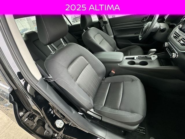 2025 Nissan Altima S - Photo 23