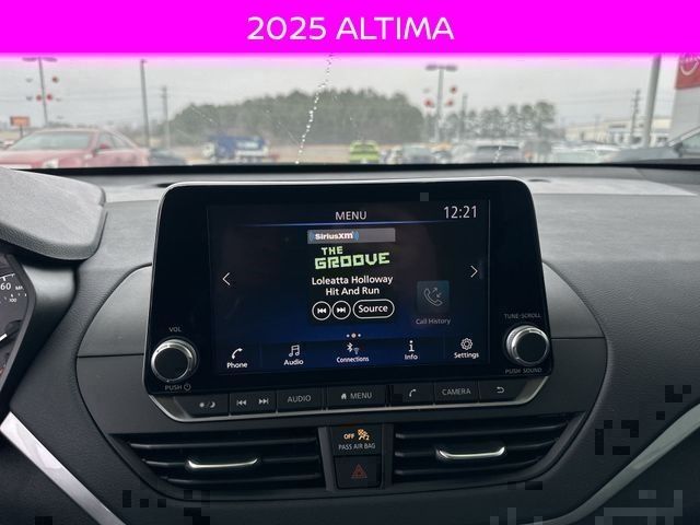 2025 Nissan Altima S - Photo 12