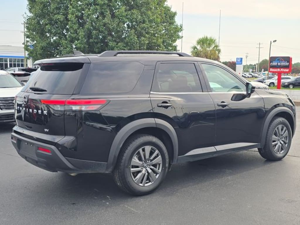 Certified 2024 Nissan Pathfinder SV SUV