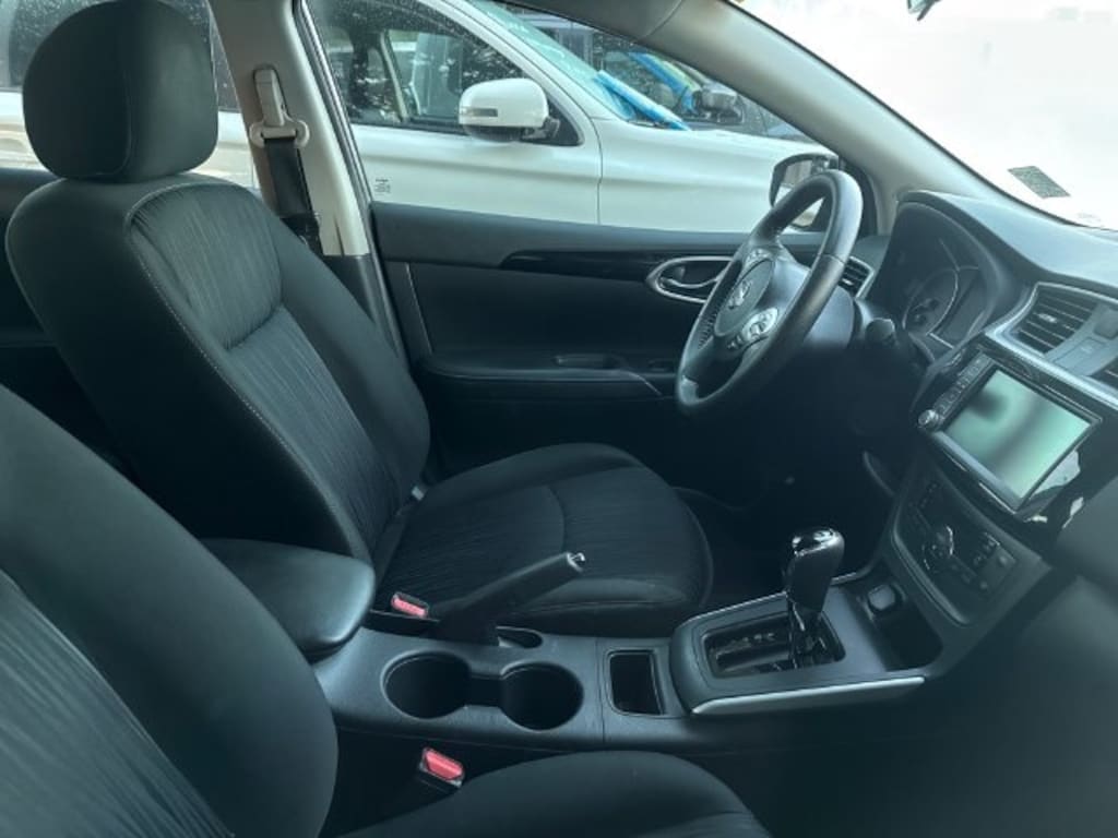 Certified 2019 Nissan