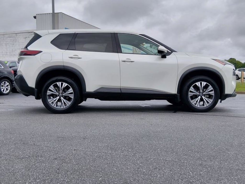 Used 2021 Nissan Rogue SV SUV
