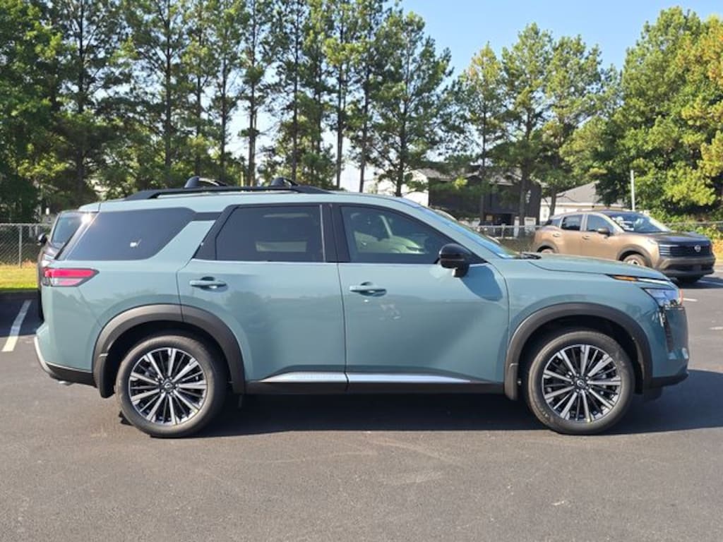New 2026 Nissan Pathfinder Platinum SUV