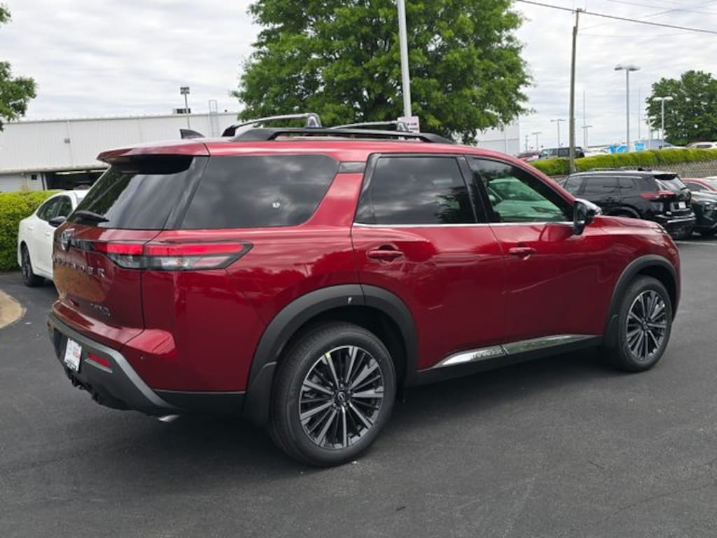 New 2026 Nissan Pathfinder Platinum SUV