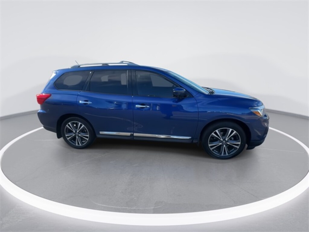 Certified 2017 Nissan