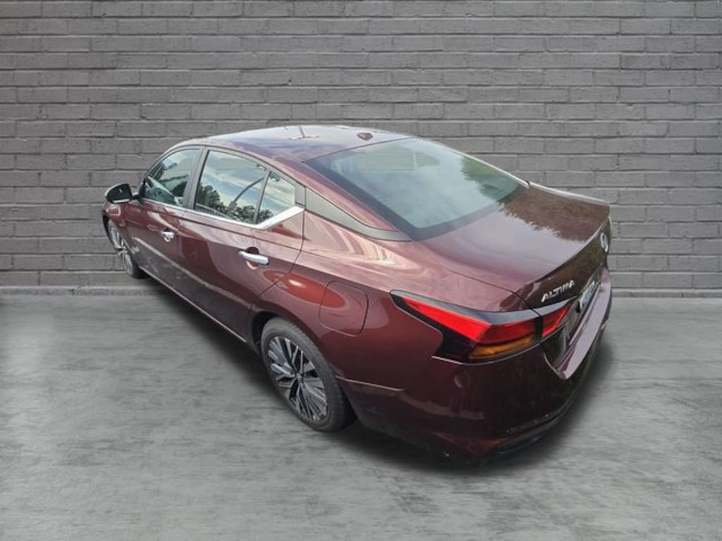 Certified 2025 Nissan Altima 2.5 SV Sedan