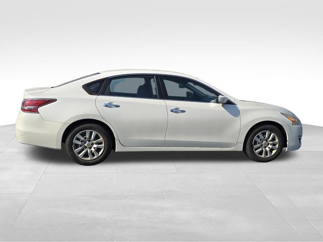 Used 2014 Nissan Altima S with VIN 1N4AL3AP5EC121899 for sale in Greer, SC