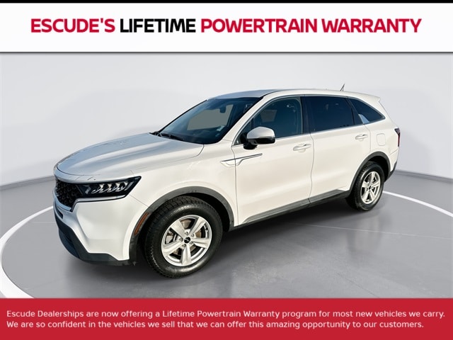 2022 Kia Sorento LX's photo