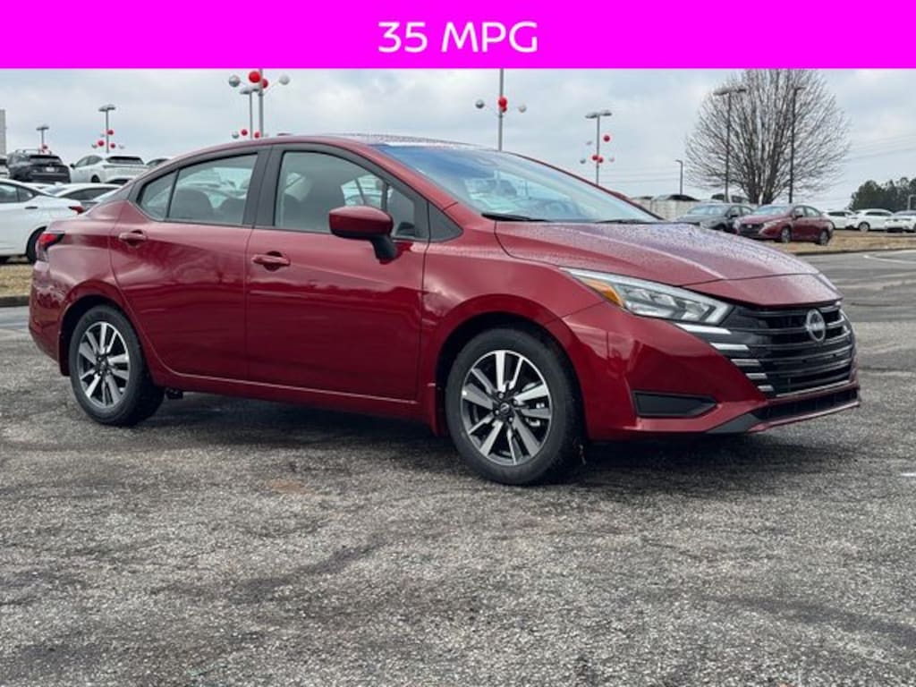 New 2025 Nissan Versa 1.6 SV Sedan