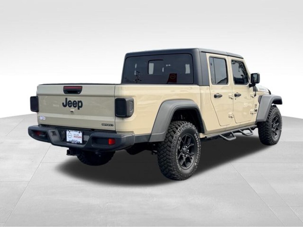 Certified 2020 Jeep Gladiator Sport Truck