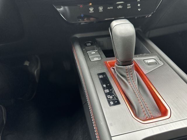 2026 Nissan KICKS SR - Photo 19