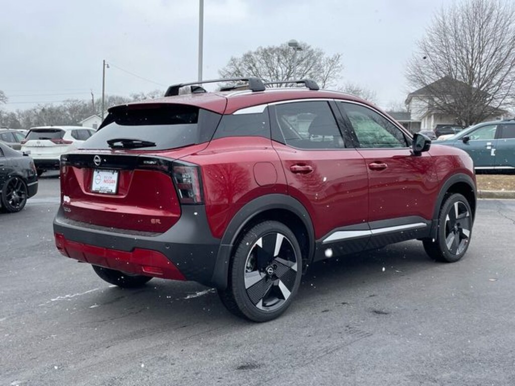 New 2026 Nissan Kicks SR SUV