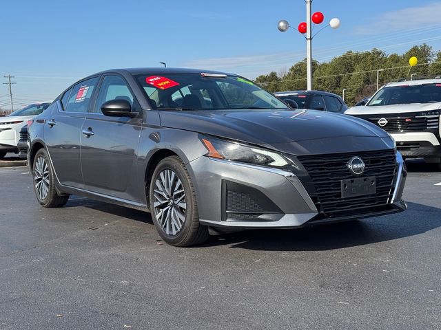 2024 Nissan Altima SV