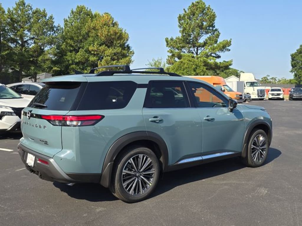 New 2026 Nissan Pathfinder Platinum SUV