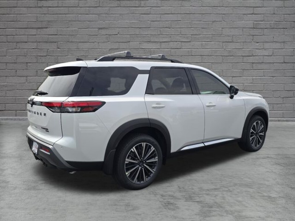 New 2026 Nissan Pathfinder Platinum SUV