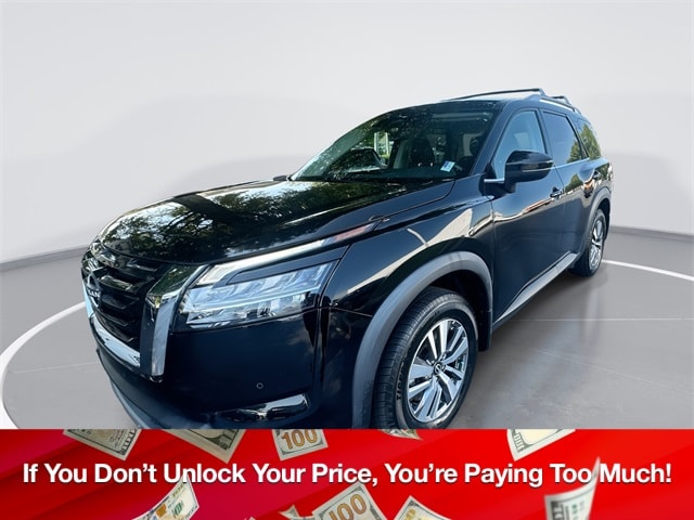 2023 Nissan Pathfinder SL