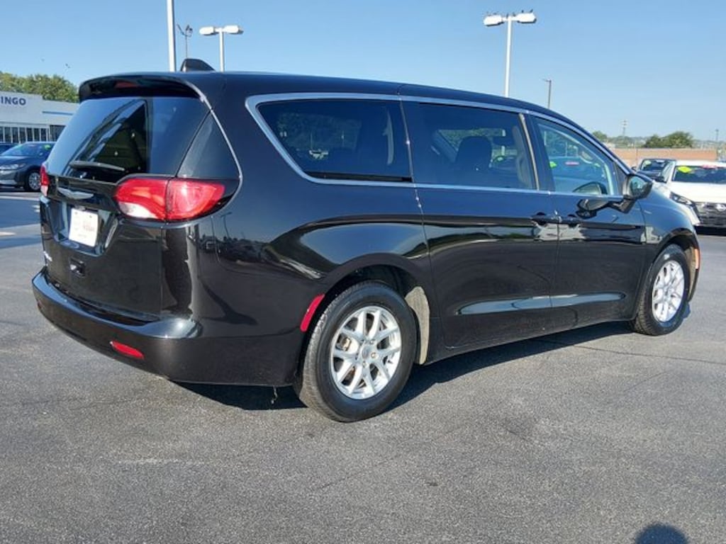 Used 2023 Chrysler Voyager LX Minivan/Van