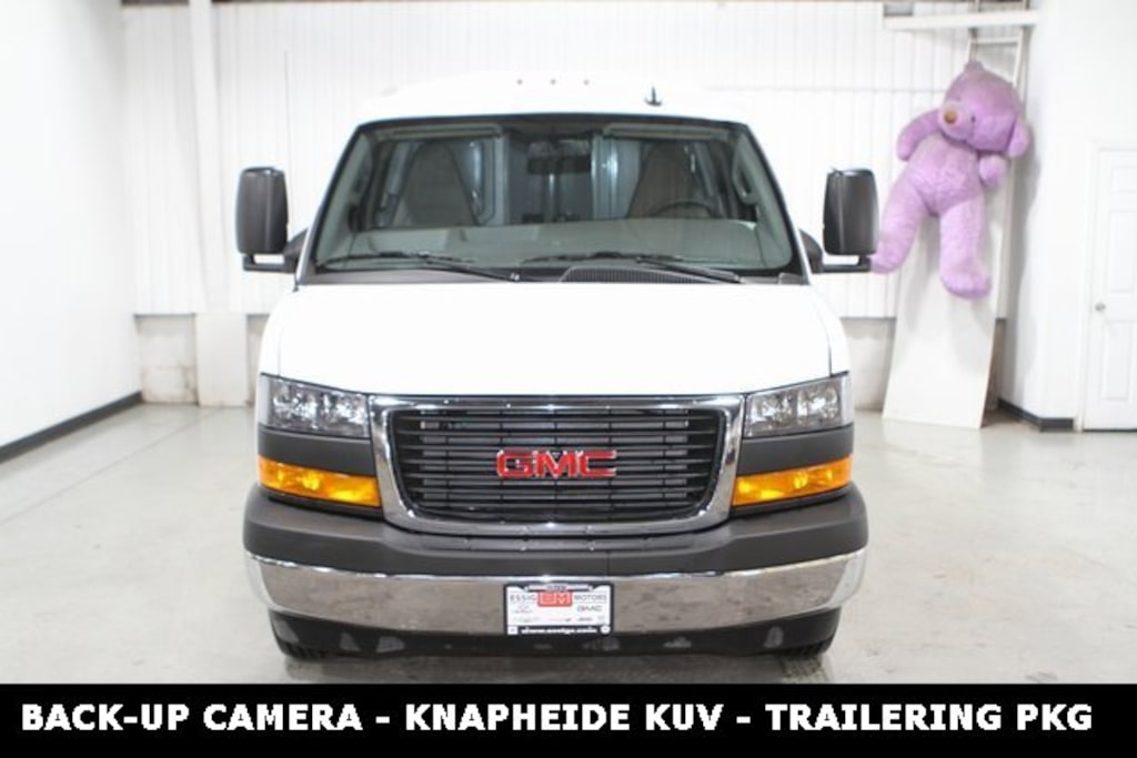 New 2025 GMC Savana Cutaway 3500 1WT Cutaway Van