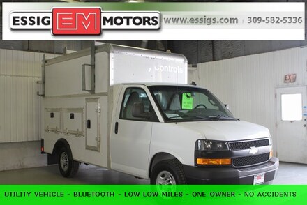 2018 Chevrolet Express Cutaway 3500 Cutaway Van