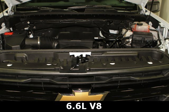 2025 Chevrolet Silverado 2500HD Work Truck photo 2