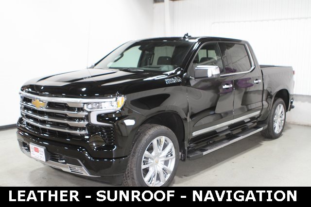 2025 Chevrolet Silverado 1500 High Country photo 2