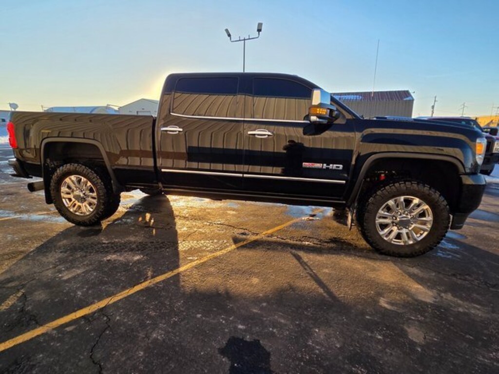 Used 2017 GMC Sierra 2500 HD SLT Truck