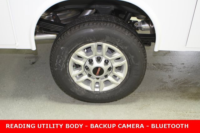2025 Gmc Sierra 2500 HD Pro photo 4