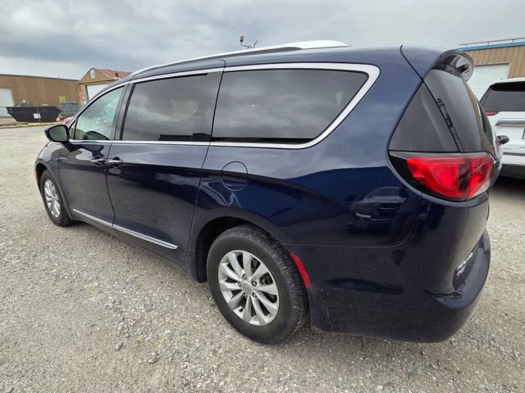 Used 2018 Chrysler Pacifica Touring L Plus