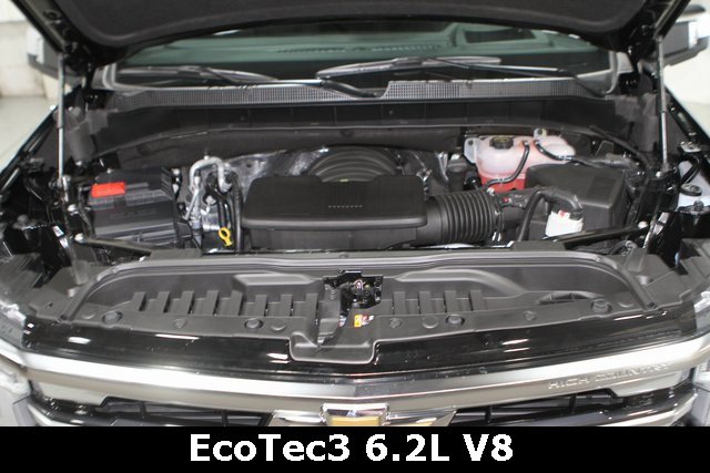 2025 Chevrolet Silverado 1500 High Country photo 3