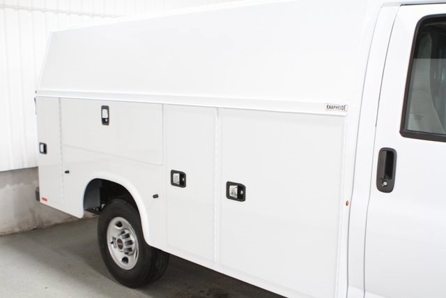 2025 Gmc Savana Cutaway 3500 photo 4